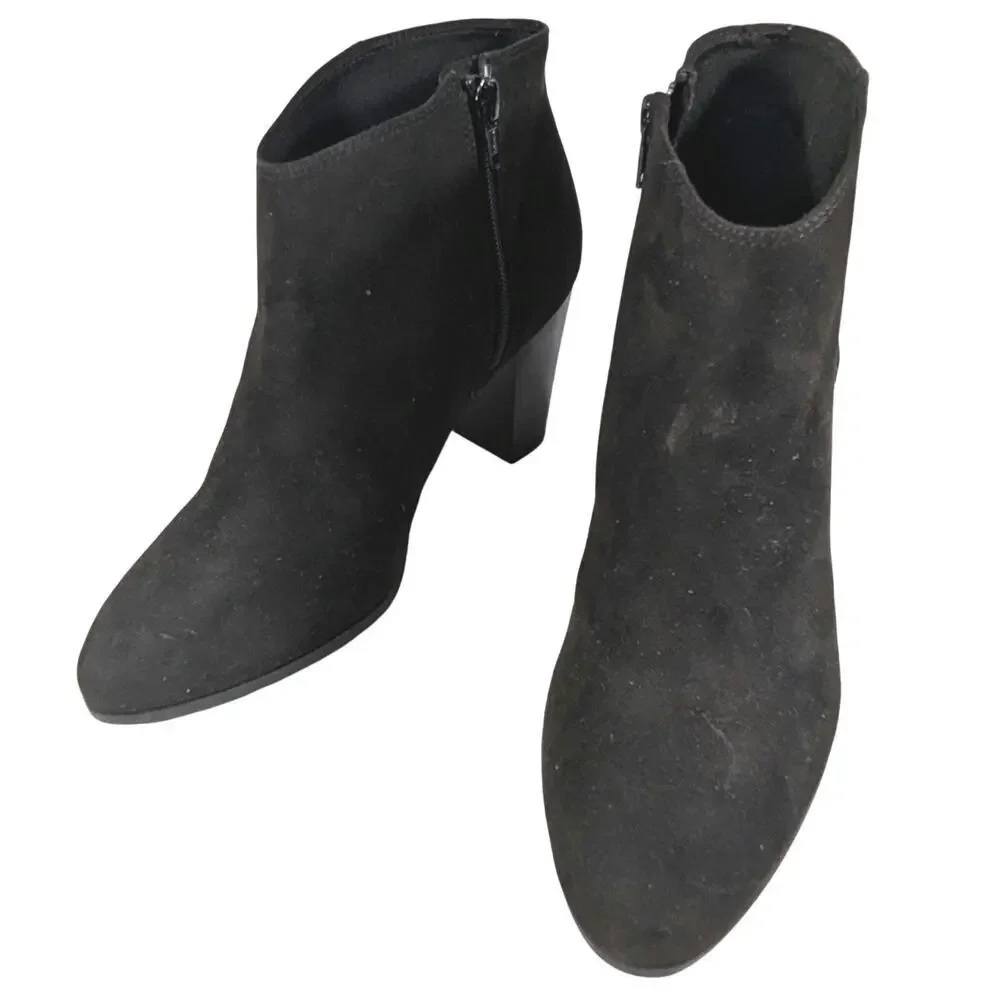 NWOT-1 SHOW! OLD NAVY! BLACK VEGAN SUEDE MICROFIBER CHUNKY HEEL BOOTS! SZ 8M